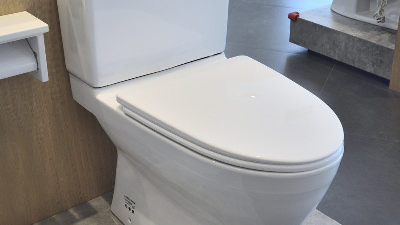 儿童浴缸安全守护：防溺水报警器的关键要素