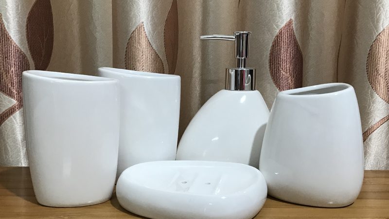 浴室柜加盟代理，价格背后的考量因素